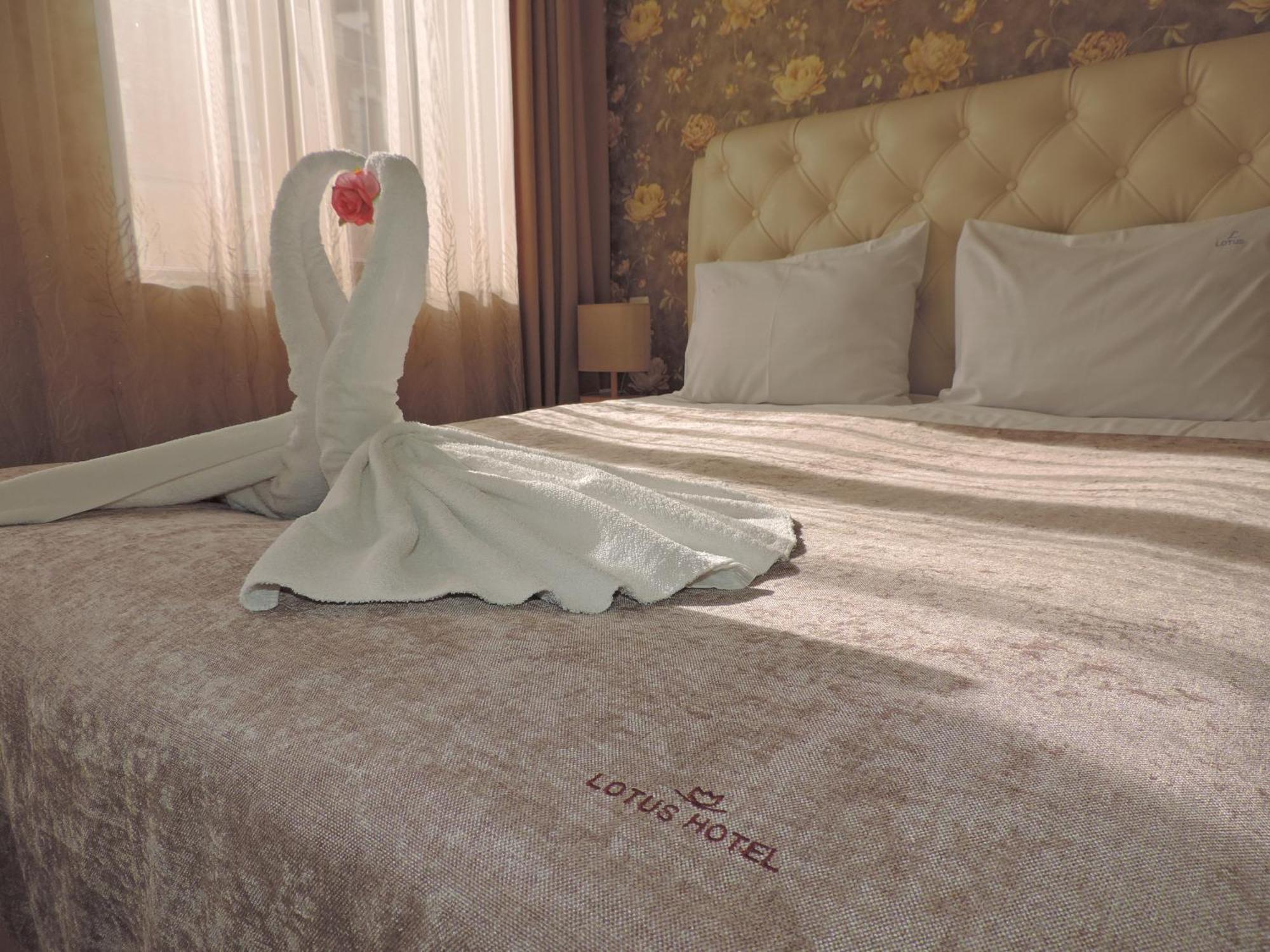 Hotel Lotus 아할치헤 외부 사진