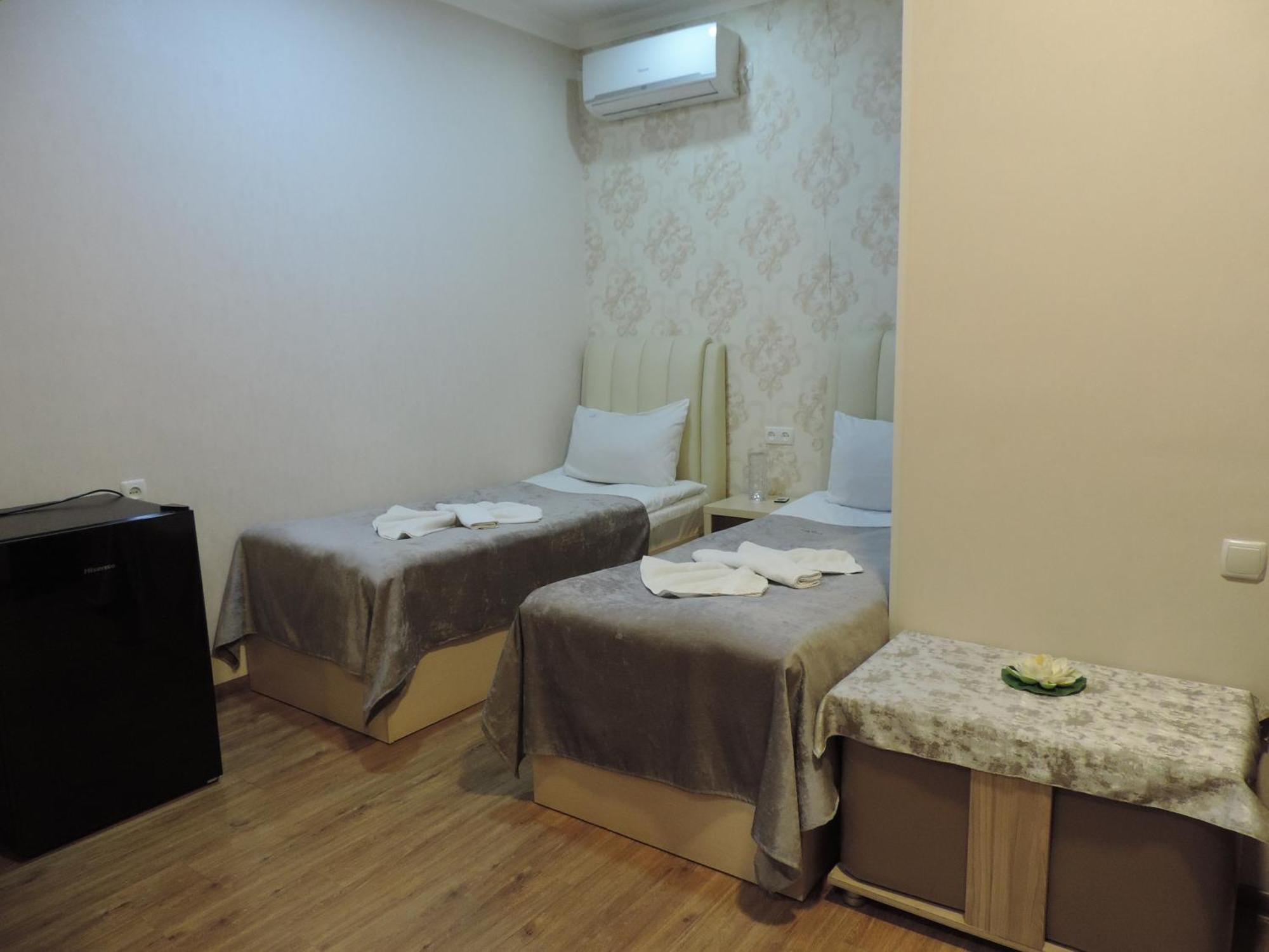 Hotel Lotus 아할치헤 외부 사진