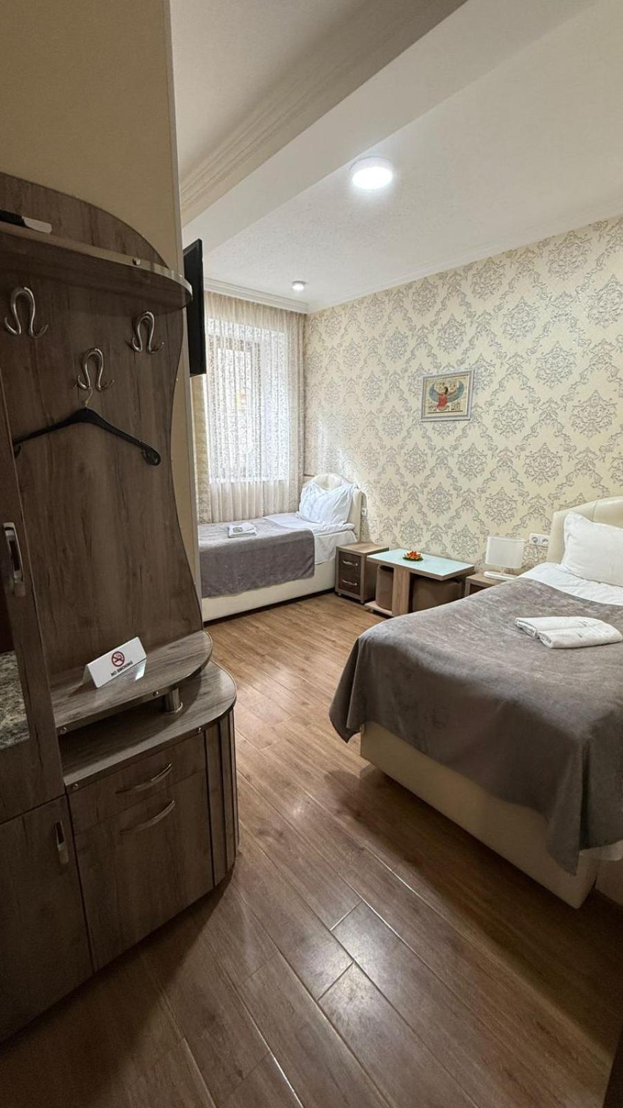 Hotel Lotus 아할치헤 외부 사진