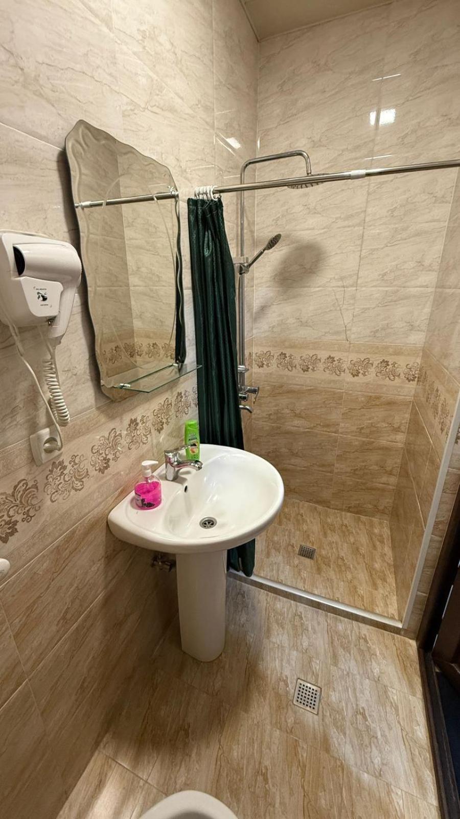 Hotel Lotus 아할치헤 외부 사진